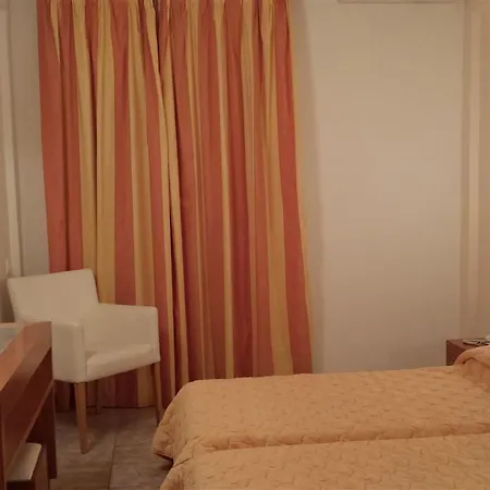 Hotell Ipsos Beach Hotel 3*