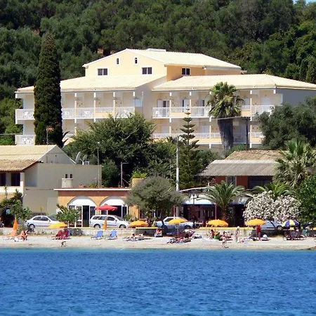Ipsos Beach Hotel ホテル 3*