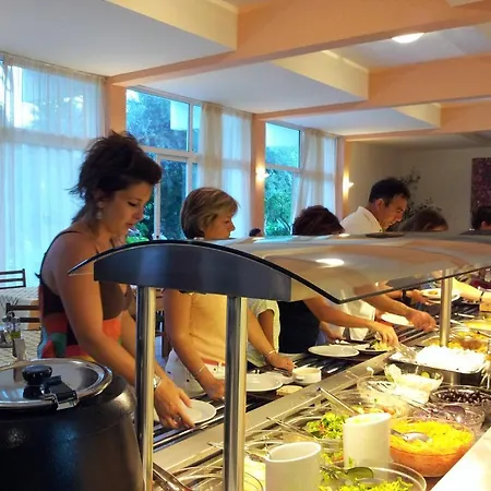 Ipsos Beach Hotel ホテル 3*