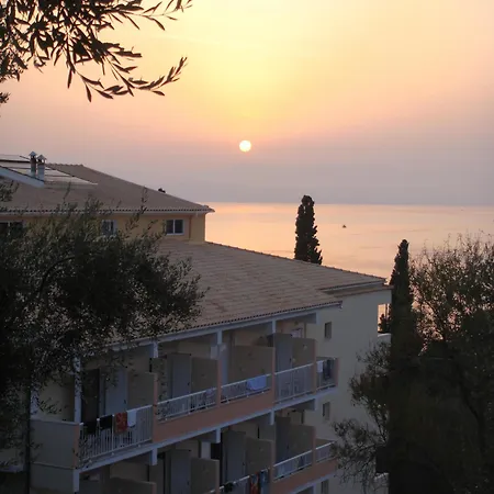 Ipsos Beach Hotel 3* イプソス