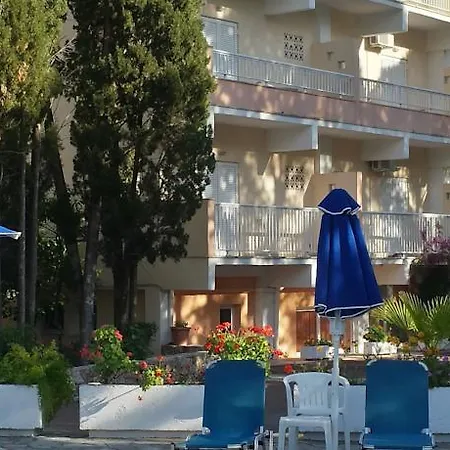 Ipsos Beach Hotel 3* イプソス